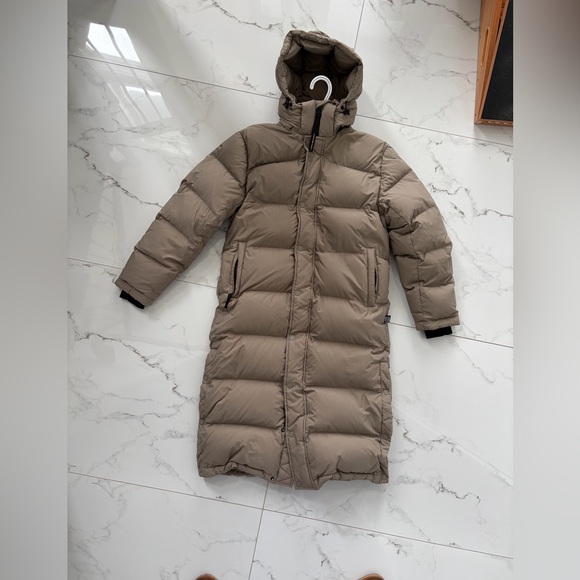 Aritzia Jackets & Blazers - Aritzia Super Puff Long in Taupe